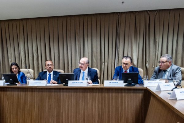 Geraldo Alckmin ouve&amp;#44; na CNT&amp;#44; as demandas dos transportadores brasileiros
